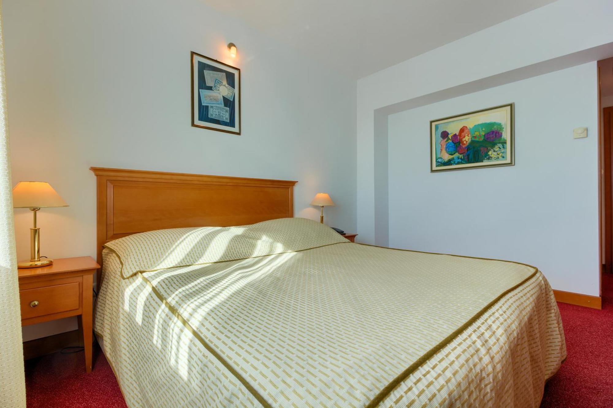 Hotel Villa Dvor (Adults Only) Omiš Rom bilde